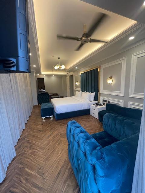 Claret Inn & Suite دالهوزي المظهر الخارجي الصورة